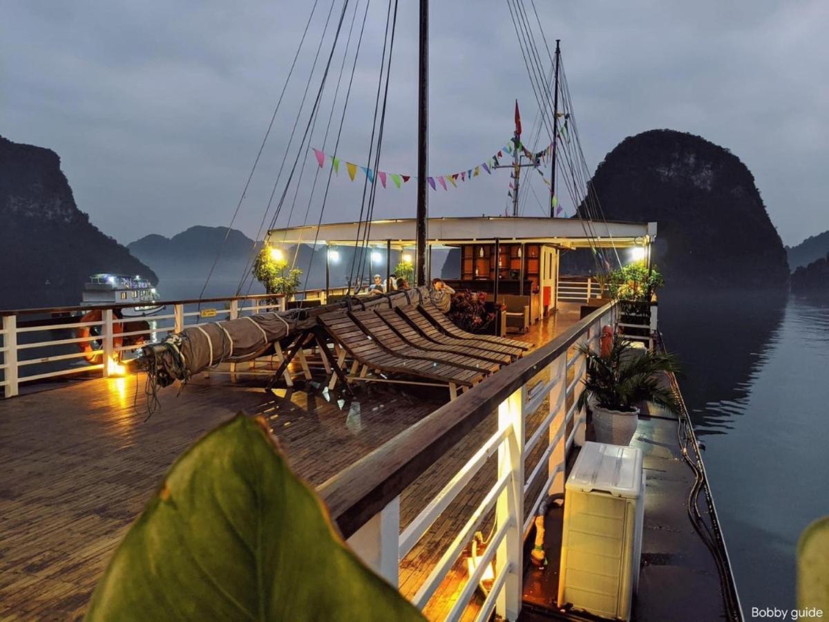 Le Journey Halong Bay Cruises Otel Ha Long Dış mekan fotoğraf