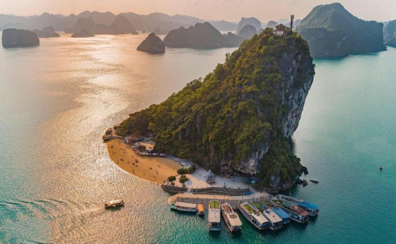 Le Journey Halong Bay Cruises Otel Ha Long Dış mekan fotoğraf